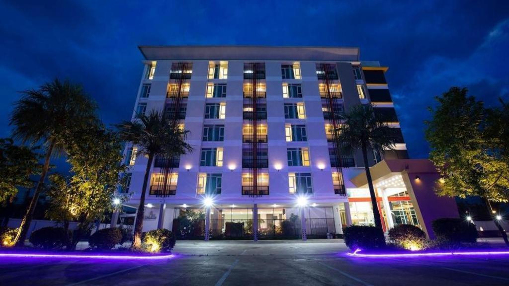 บีทู แม่สอด บูทิก แอนด์ บัดเจ็ต โฮเทล Hotel ภายนอก รูปภาพ