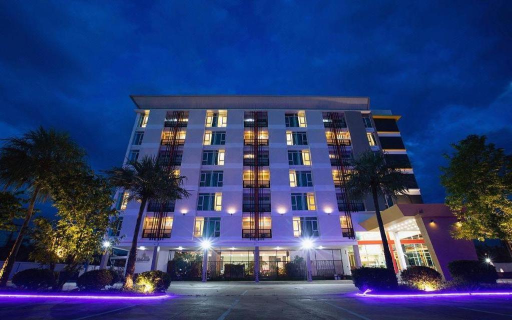 บีทู แม่สอด บูทิก แอนด์ บัดเจ็ต โฮเทล Hotel ภายนอก รูปภาพ