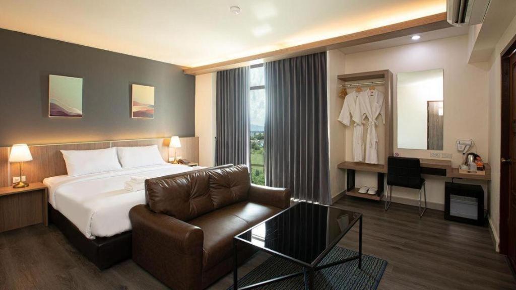 บีทู แม่สอด บูทิก แอนด์ บัดเจ็ต โฮเทล Hotel ภายนอก รูปภาพ